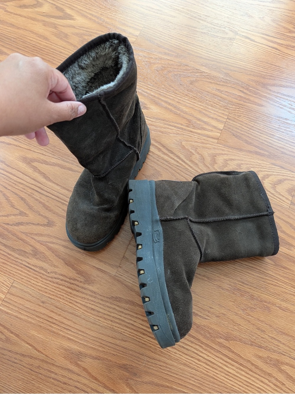Skechers Kids Dark Brown Suede Fleece-Lined Pull-On Boots